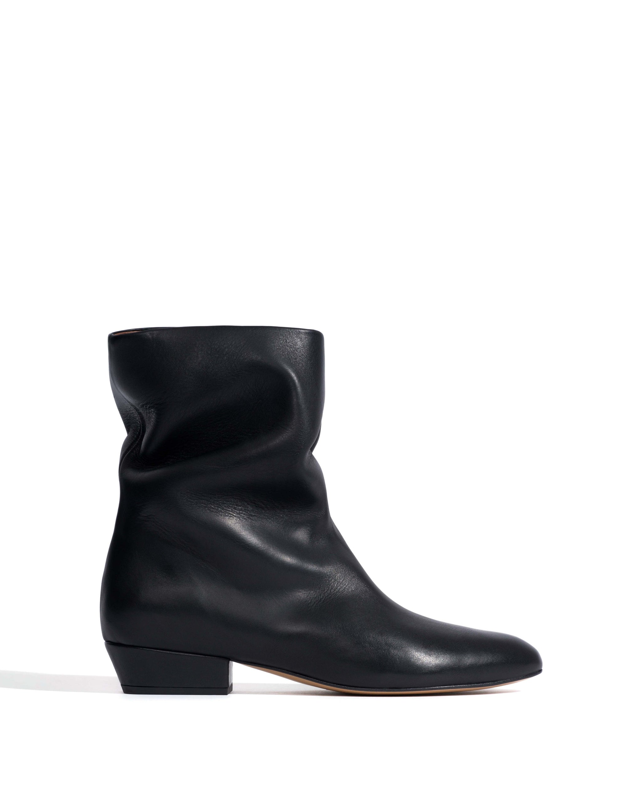 Vully 20 Soft calf Black