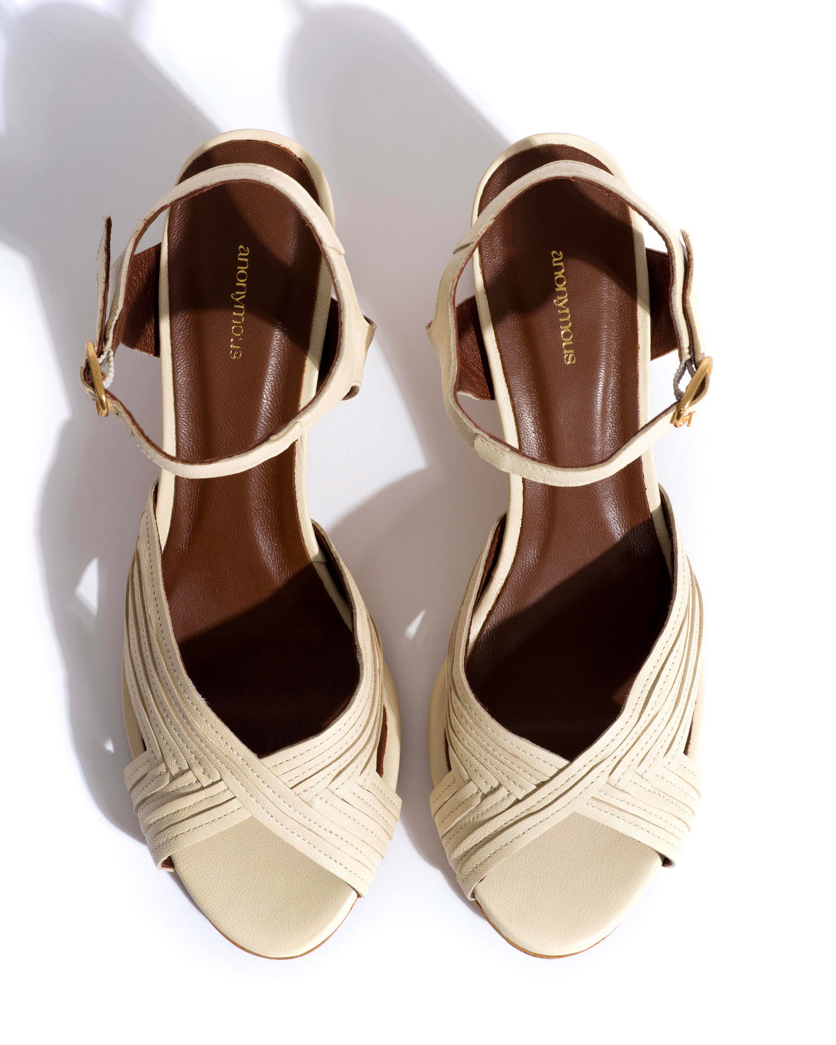 Niabi 50 Shiny lamb White sand