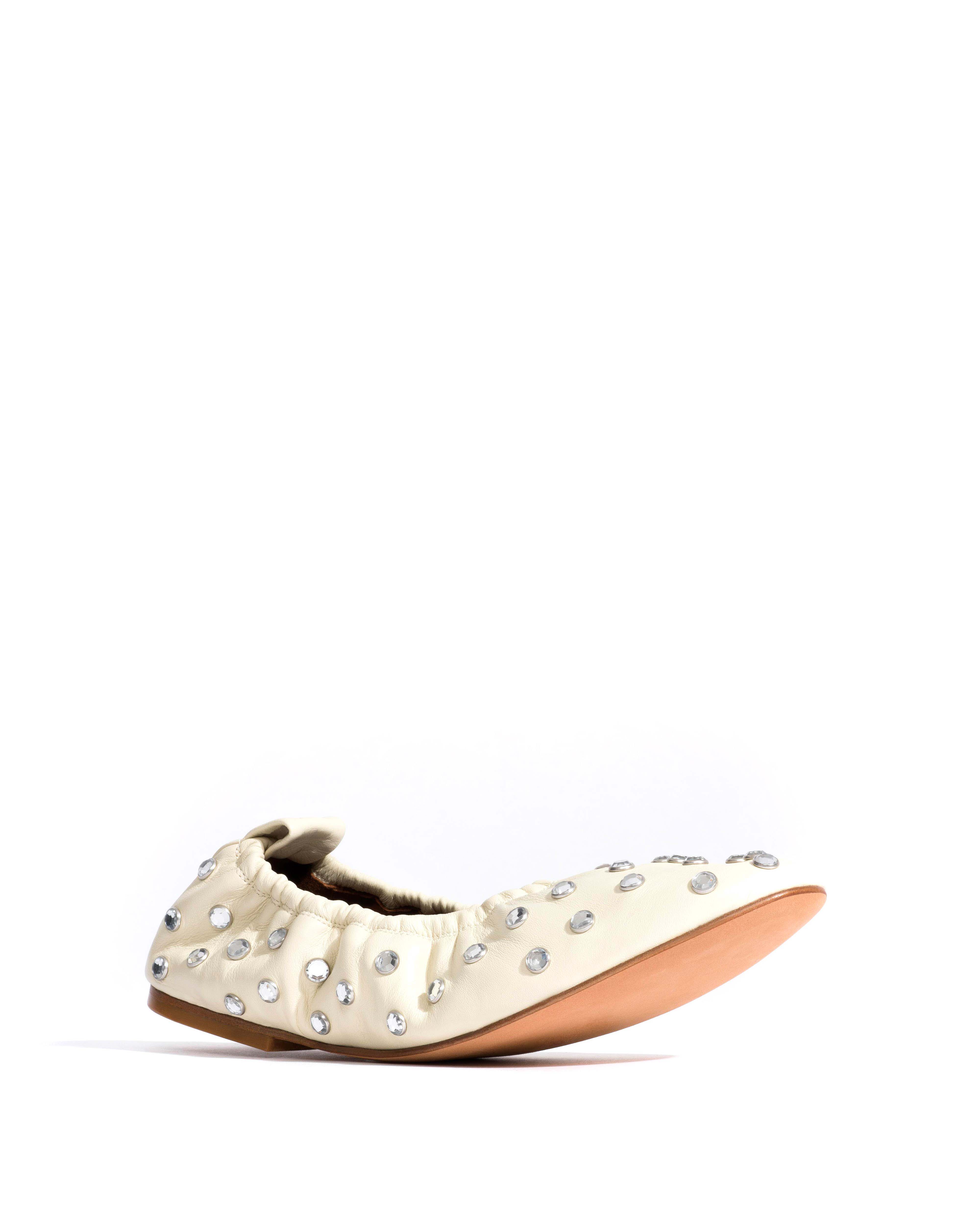 Mirelda crystals Silky lamb White sand