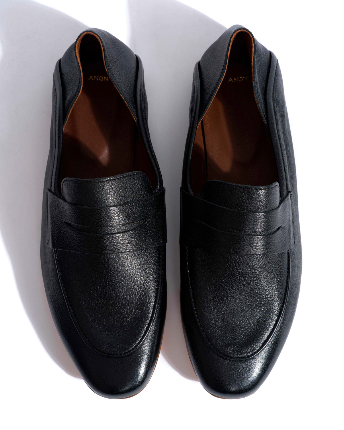 Lindsay Natural grain soft calf Black