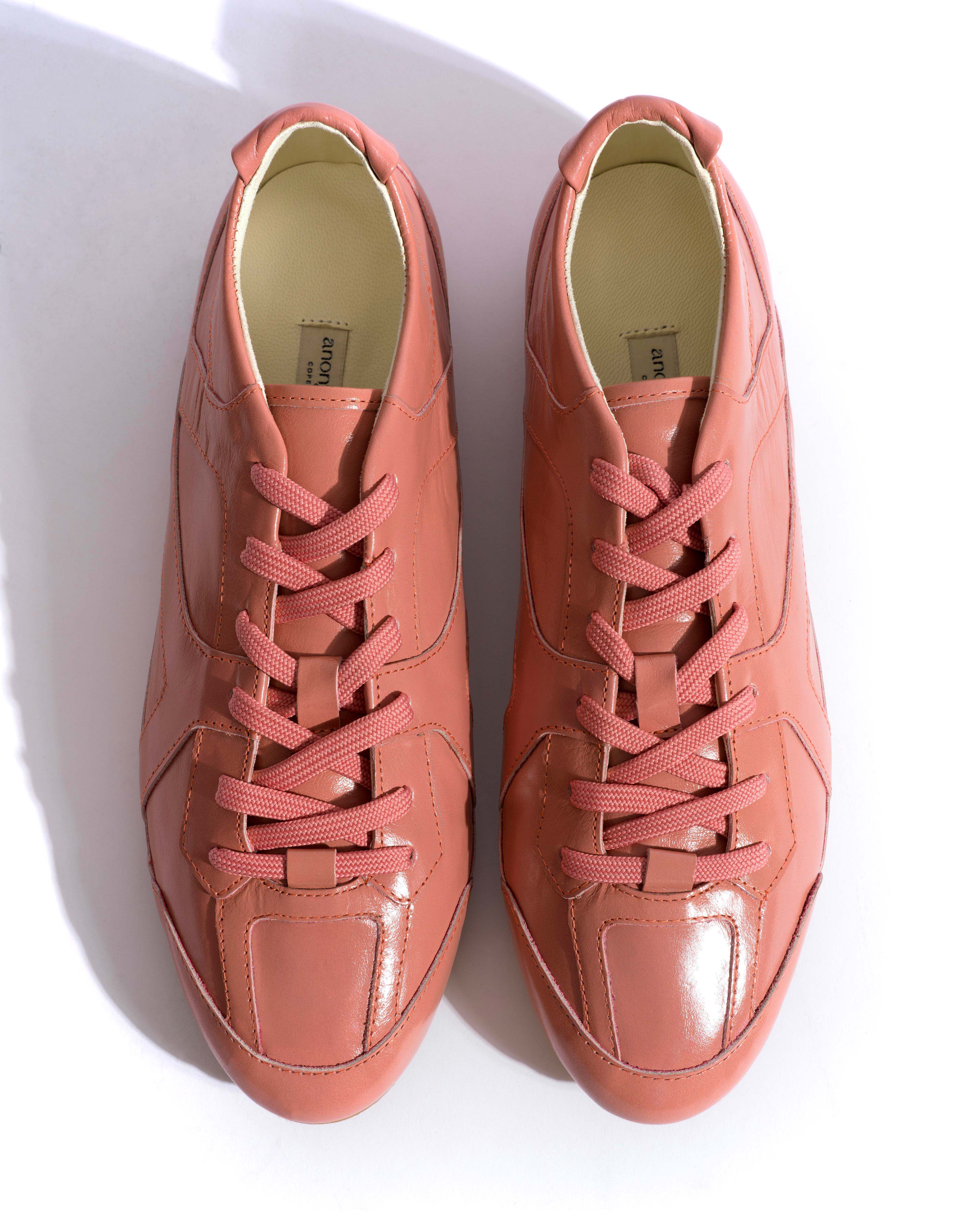 Sneakerina Crinkled polished goat Misty coral