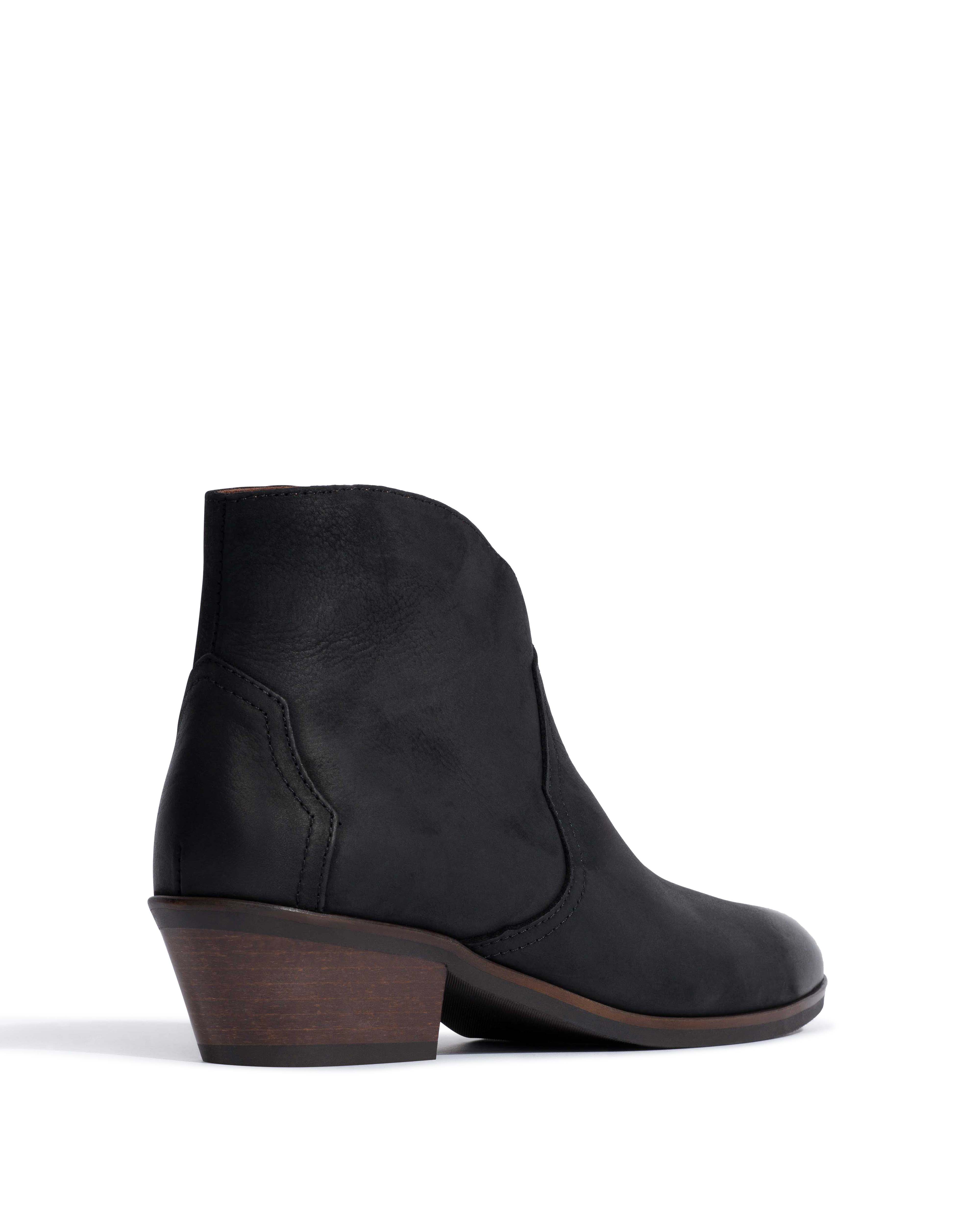 Fiona 35 Soft nubuck calf Black