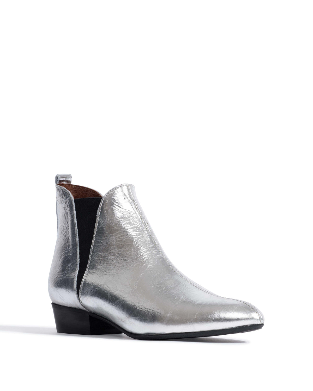 Rita Crinkled metallic lamb Silver