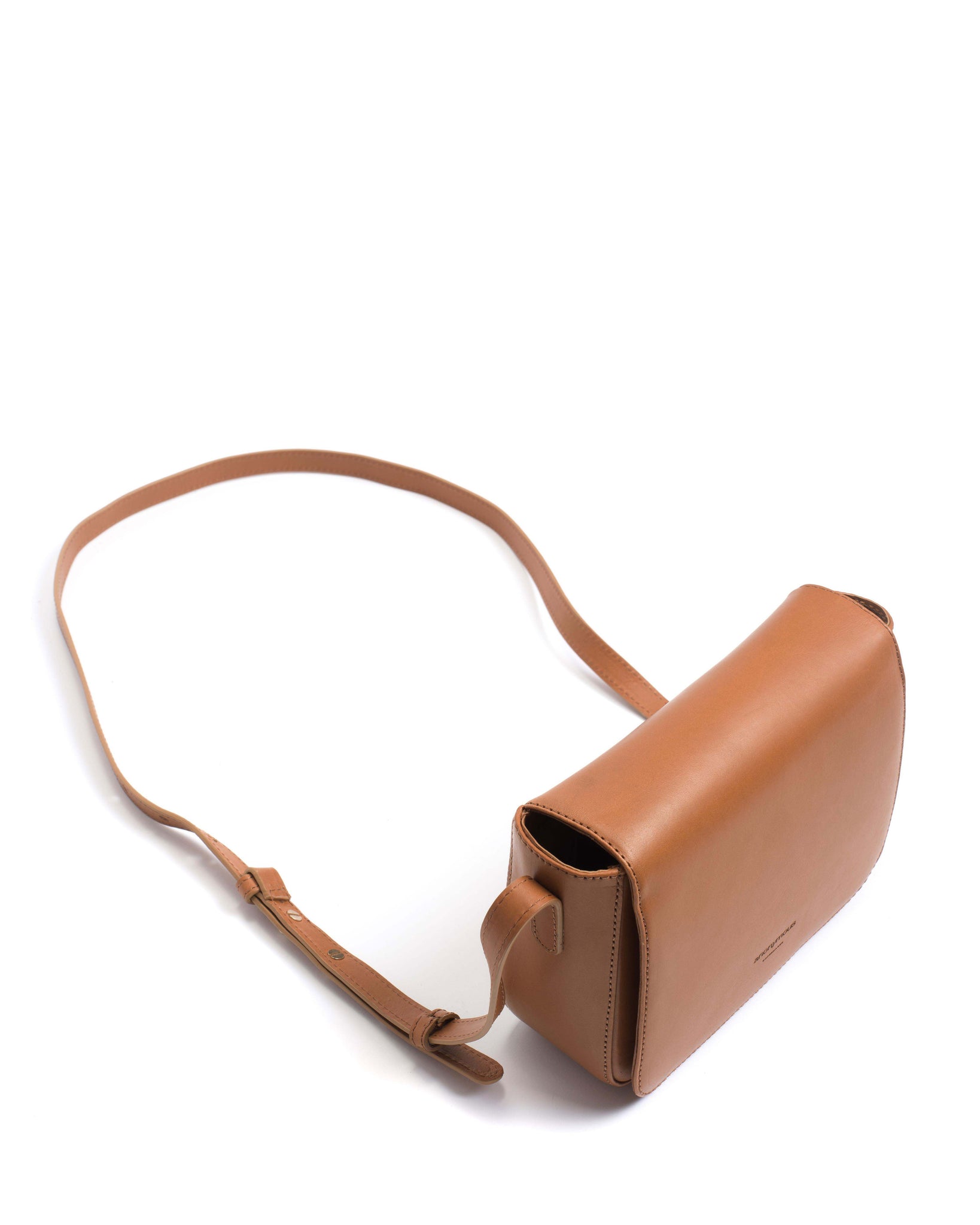 Sicha crossover bag Vegetable tanned calf Caramel - Anonymous Copenhagen
