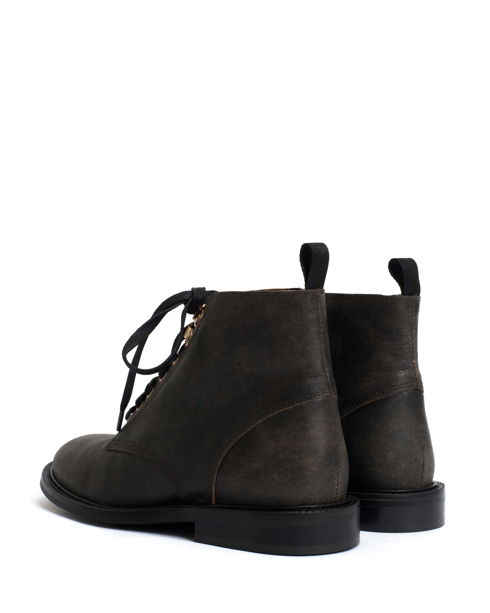 Valery Distressed vegetable tanned calf Off black - Anonymous Copenhagen
