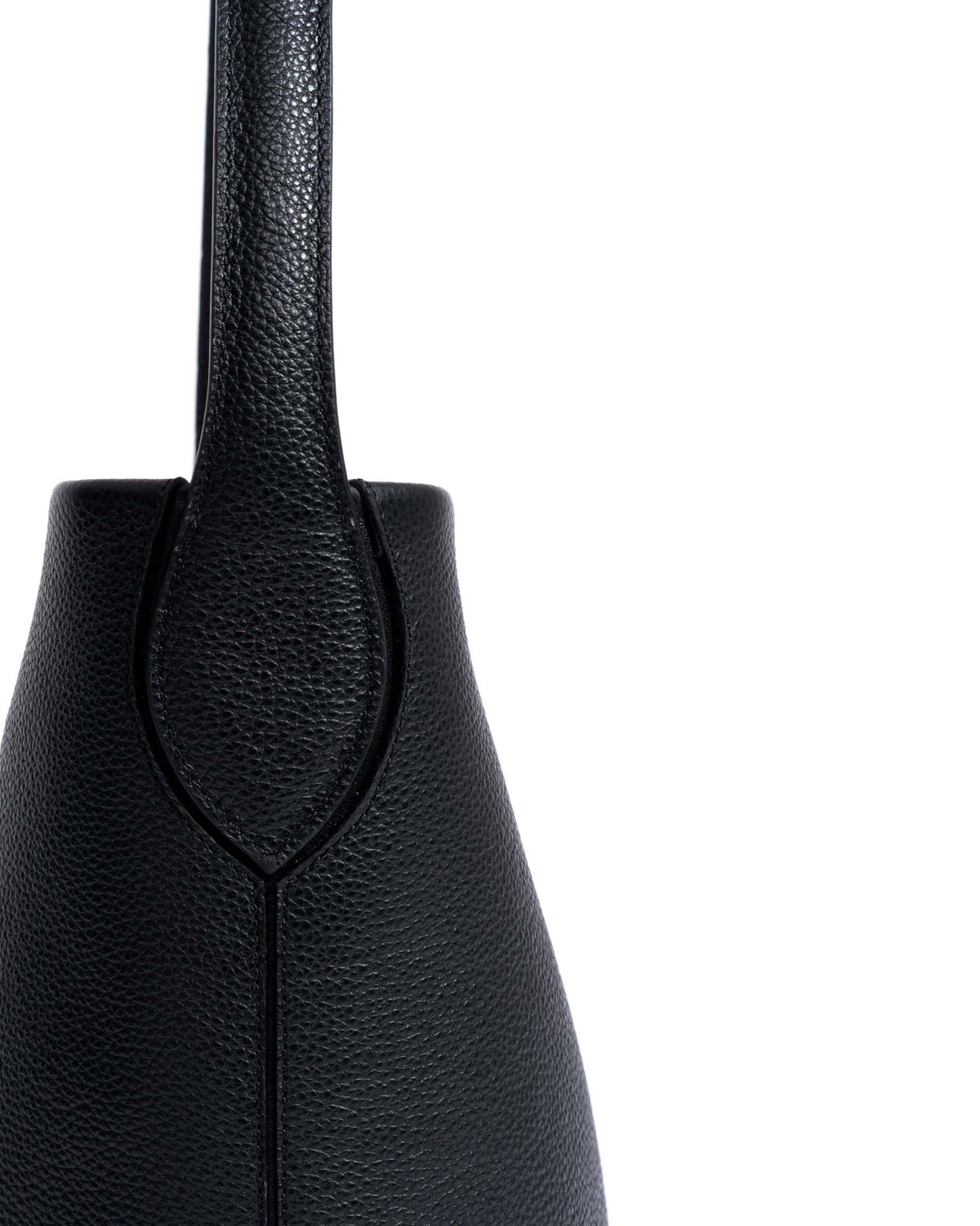 Versa petite bag Pebbled soft calf Black