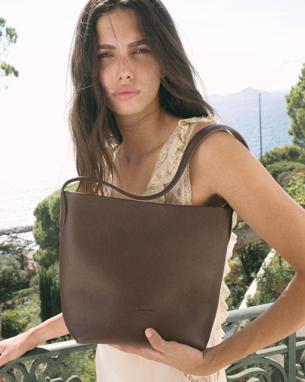 Versa petite bag Pebbled soft calf Chocolate