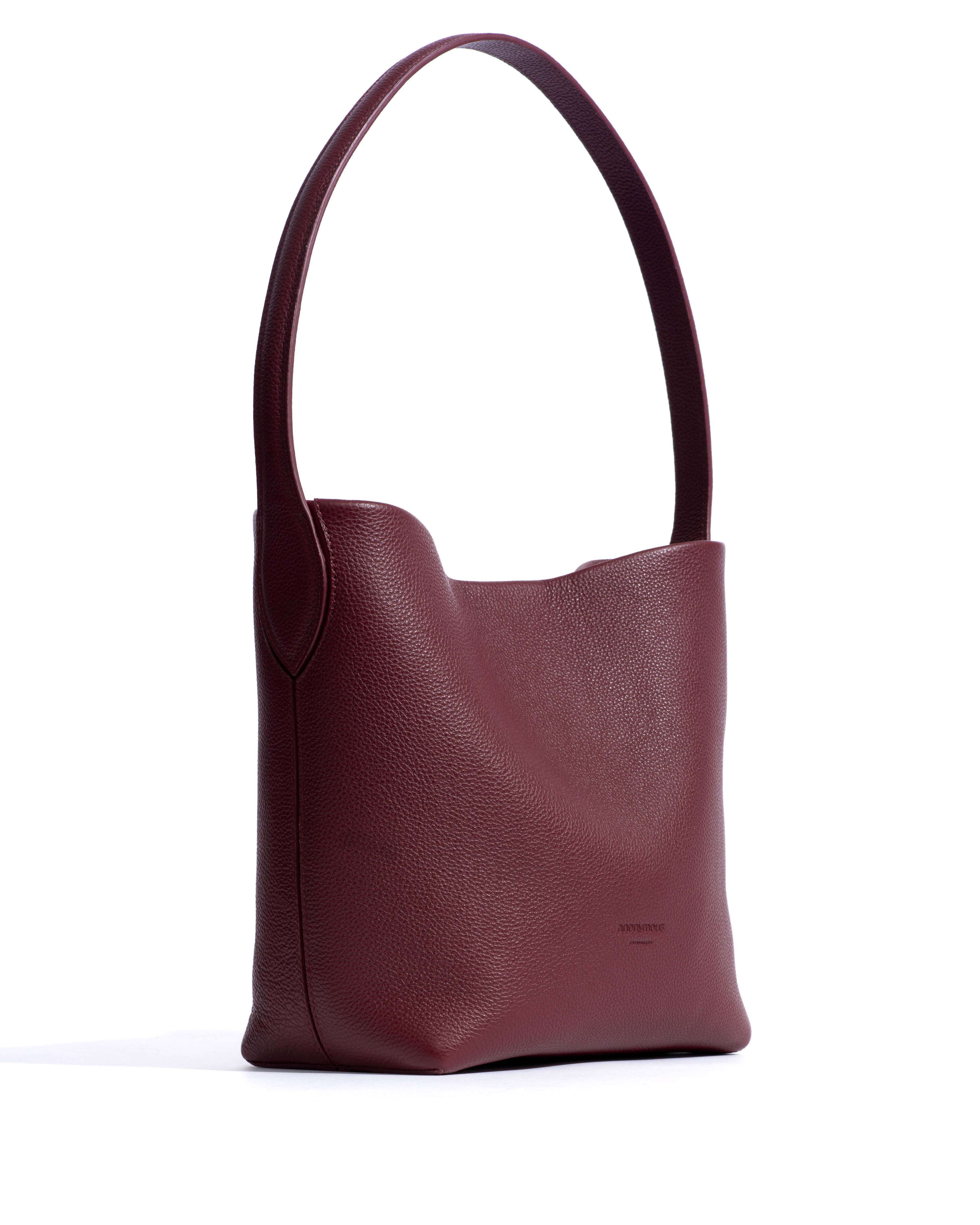 Versa petite bag Pebbled soft calf Pomegranate