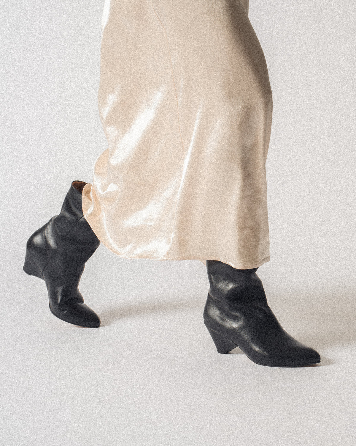 Vully 50 triangle Soft calf Black