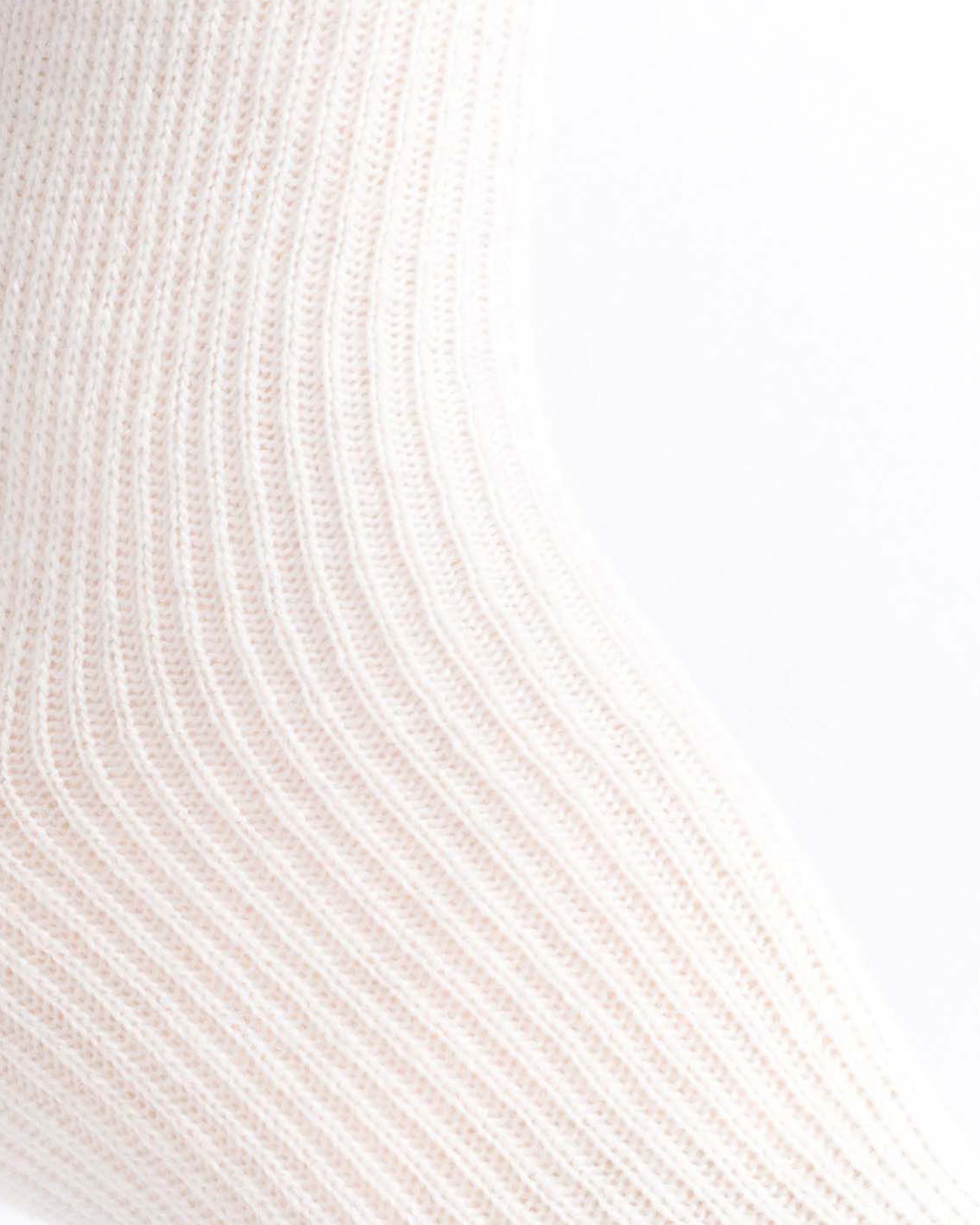 Lanai cashmere socks 70% wool 30% cashmere White sand