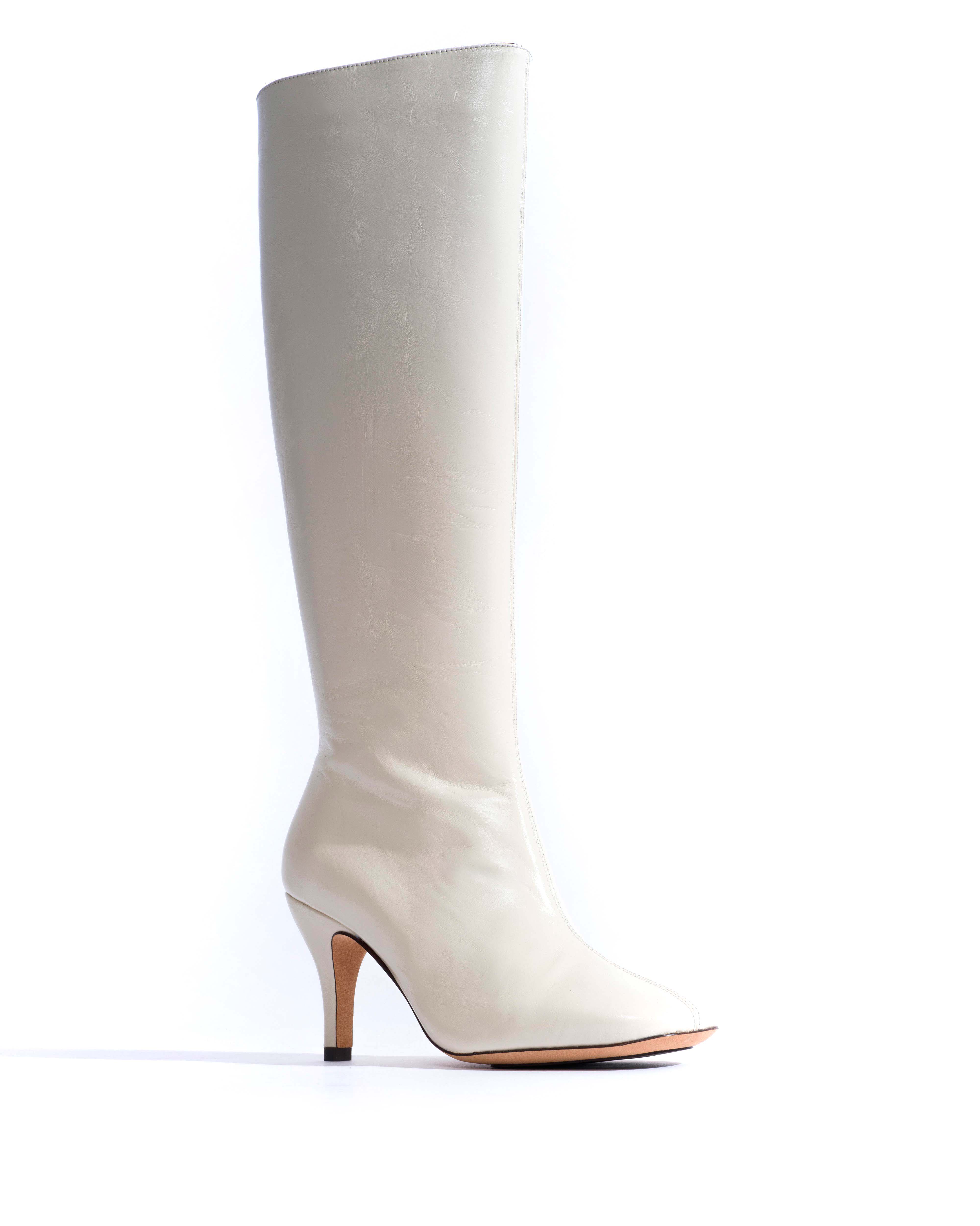 Kali 80 Crinkled polished goat White sand