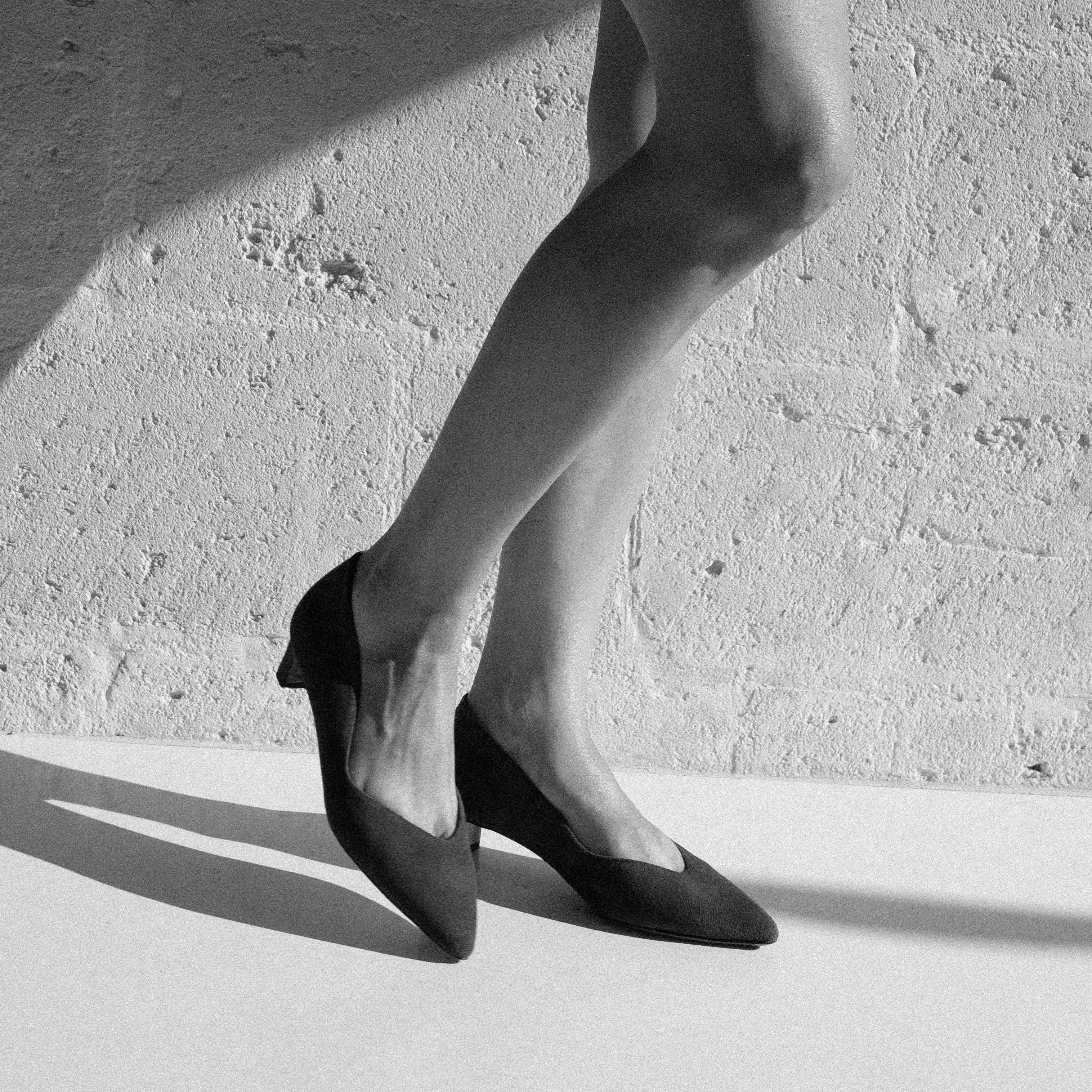 Trini 40 Calf suede Black