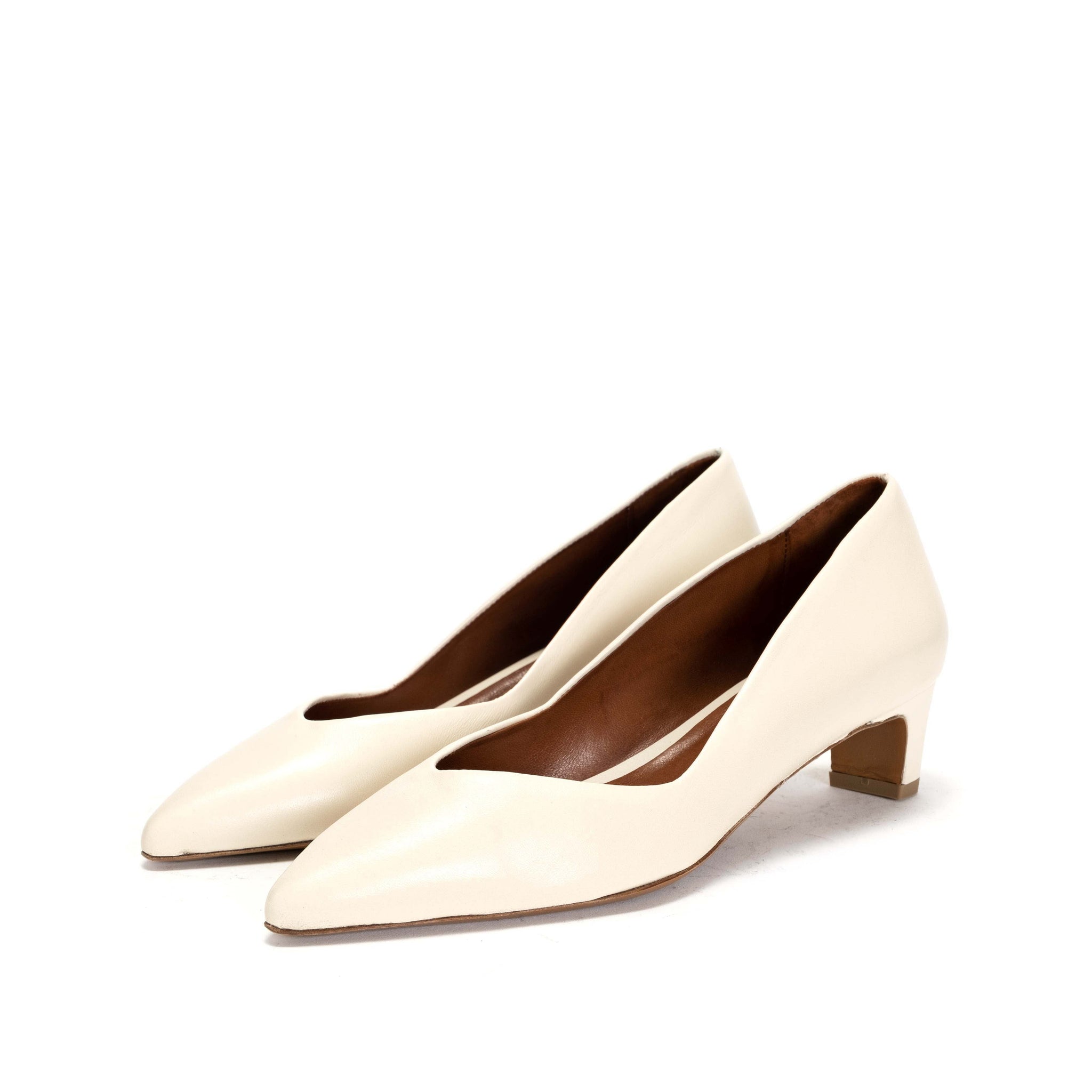 Trini 40 Shiny lamb Milk White - Anonymous Copenhagen